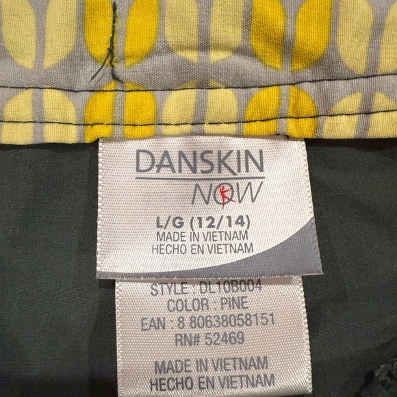 Dangling NOW convertible Capri Olive Green Pants - Picture 4 of 10